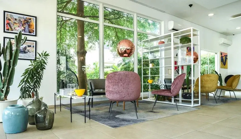 Hong Kong Plaza Service Apartment