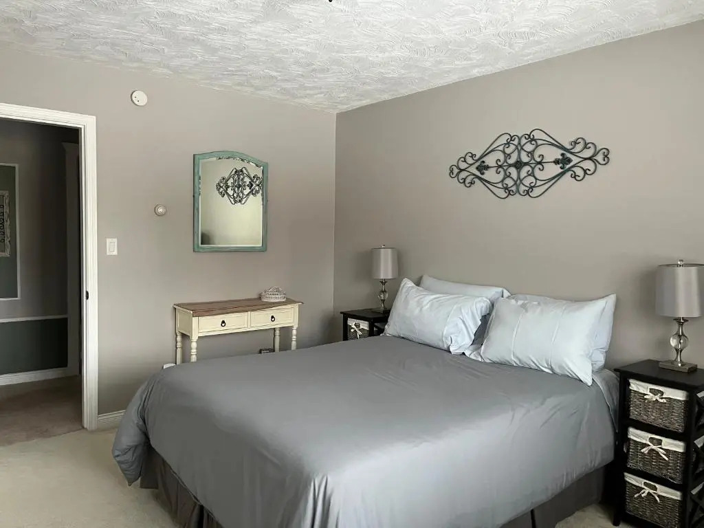 Sunny Shuswap B&B