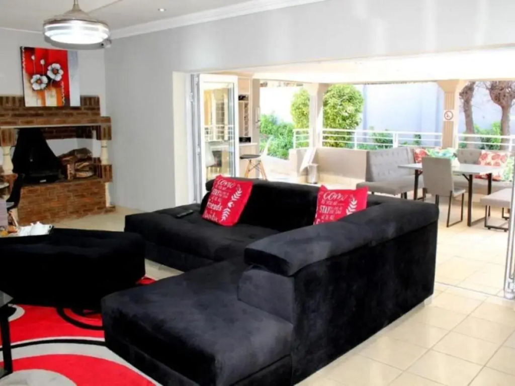 Comfort e Casa Lodge Near OR Tambo Airport