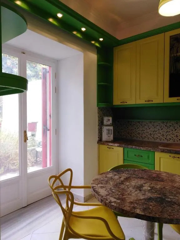 Epavli Sofia' s two Apartments in Horto, 30m from the sea