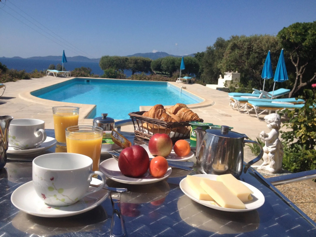 Hotel Celine