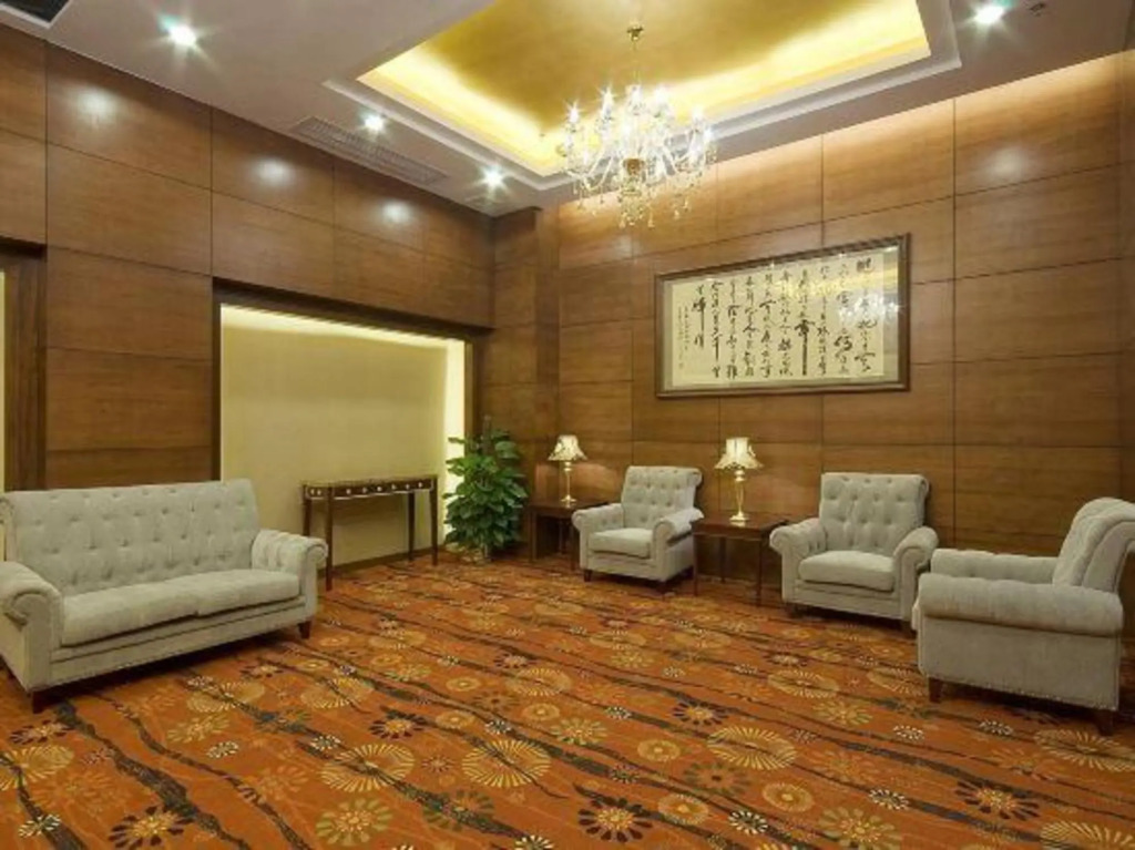 Taishan Gaoye Hotel