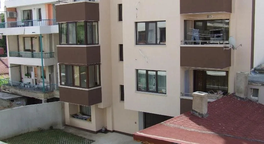 Varnaflats Guest Rooms