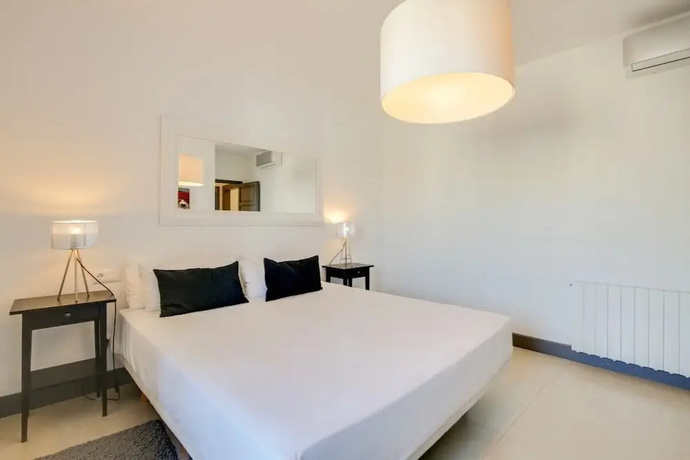 Beautiful 3bed W/terrace in Elegant Eixample