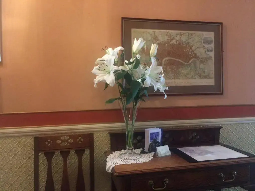 Crescent Hotel