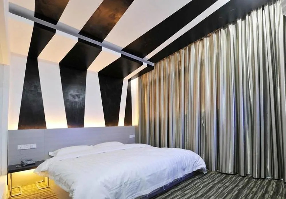 For you Theme Hotel