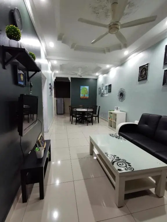 DF ZaheenulFitri Homestay