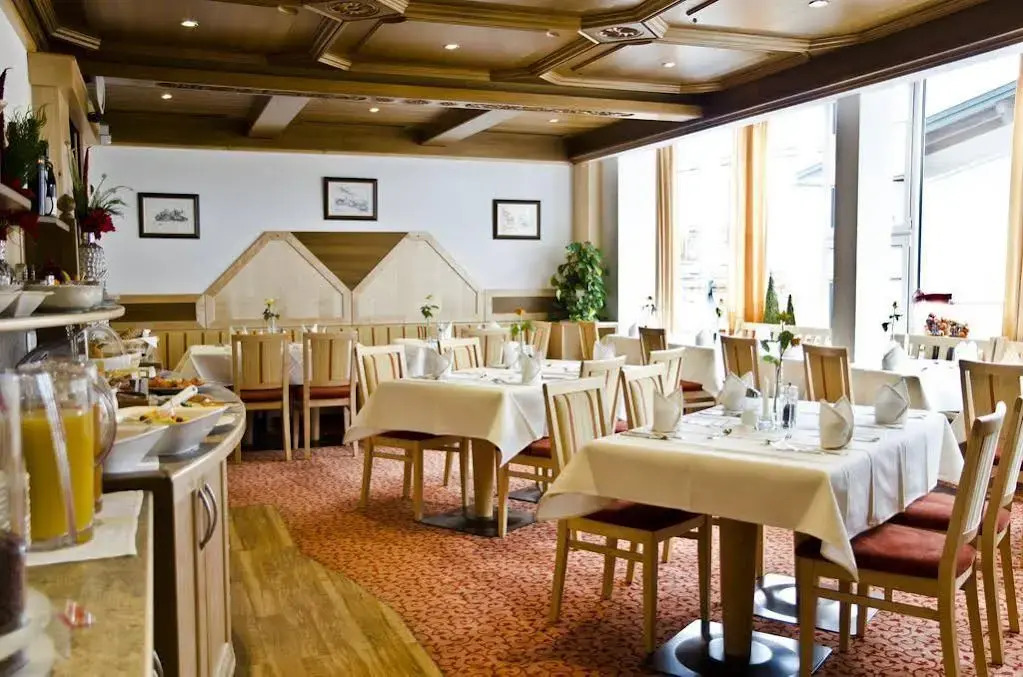 Hotel Charly