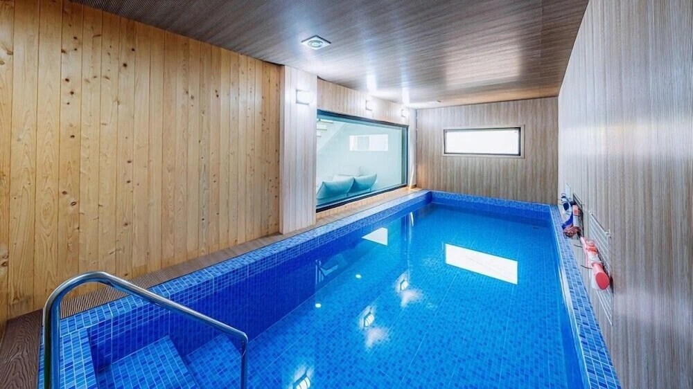 M Stay Pool Villa