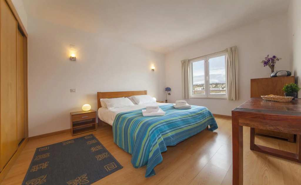 B40 - Marina View Apartment