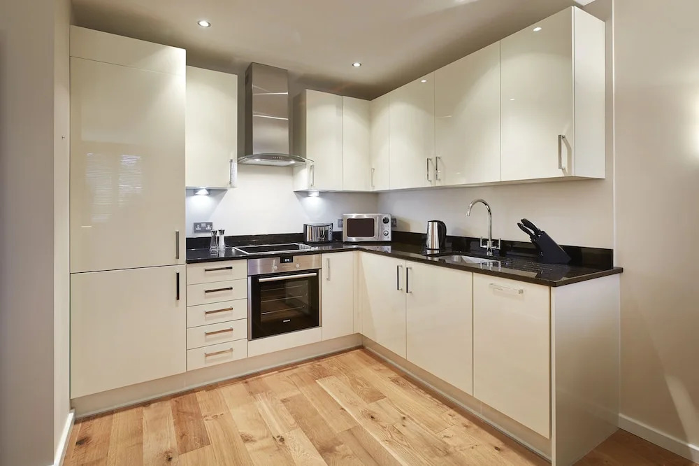 Mulberry House By Esa