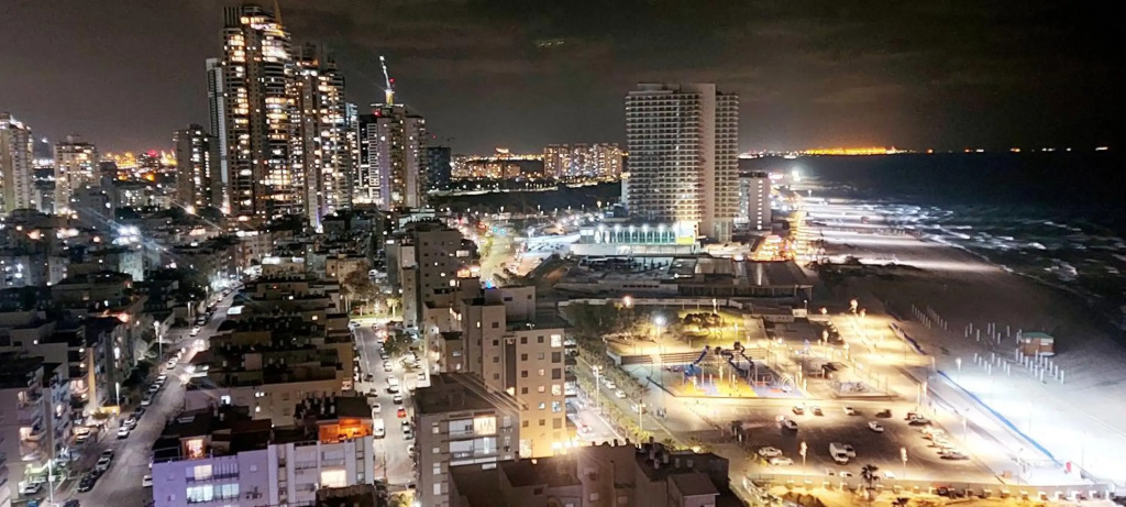 8 Hotel Apartment Short Time TLV BAT YAM