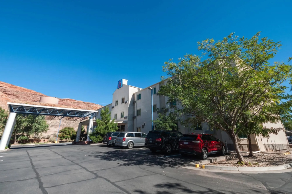 Wolfes Hotel Moab