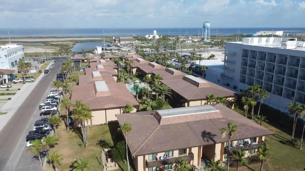 Tiki Condo 261