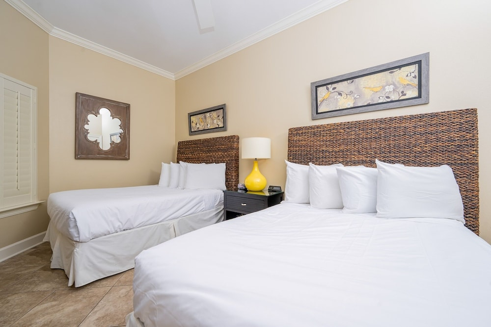The Oasis 1702 Formerly Phoenix West Ii 1702 3 Bedroom Condo