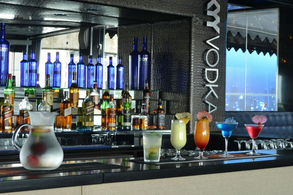 Reef Hotel