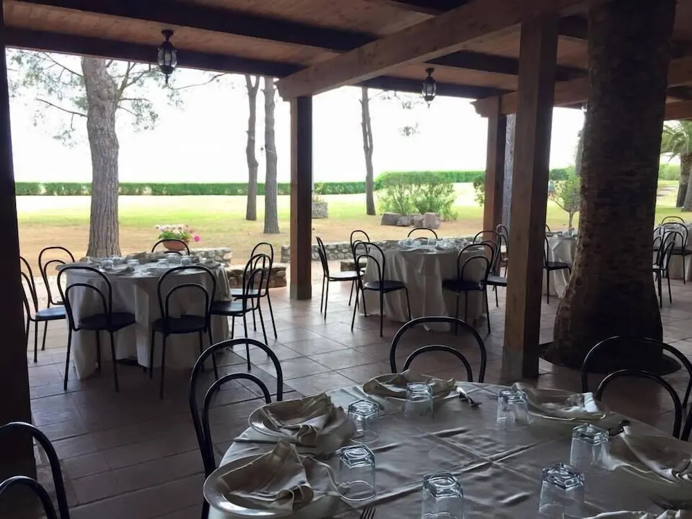 Estella Club
