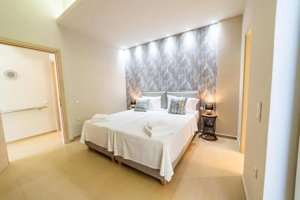 Thomas Villa Hersonissos - Private Pool - Sleeps 7