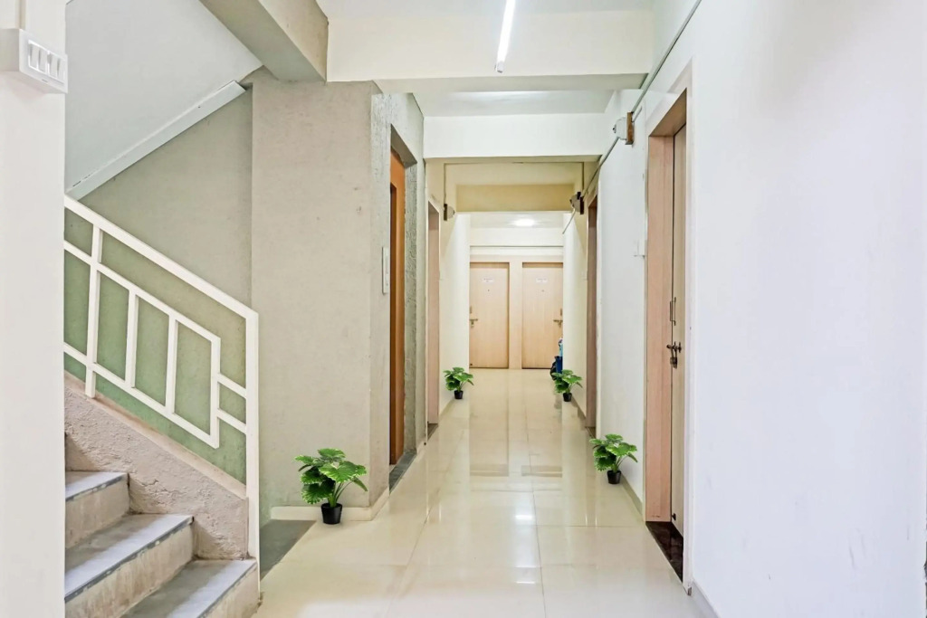 OYO Flagship 70224 Swarg Executive Paradise
