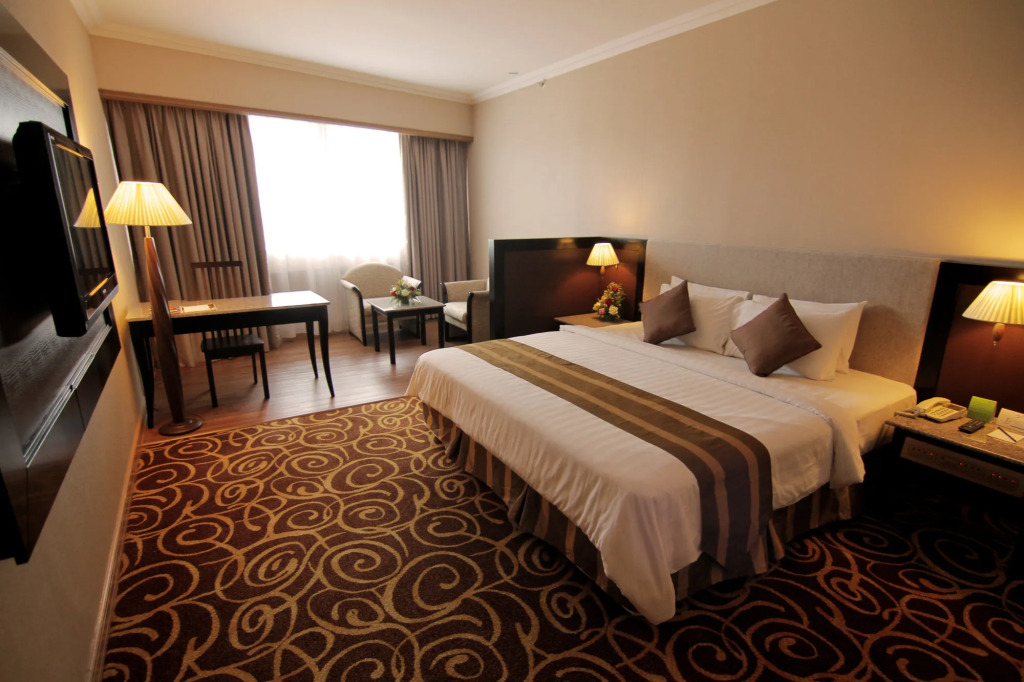 Mega Hotel