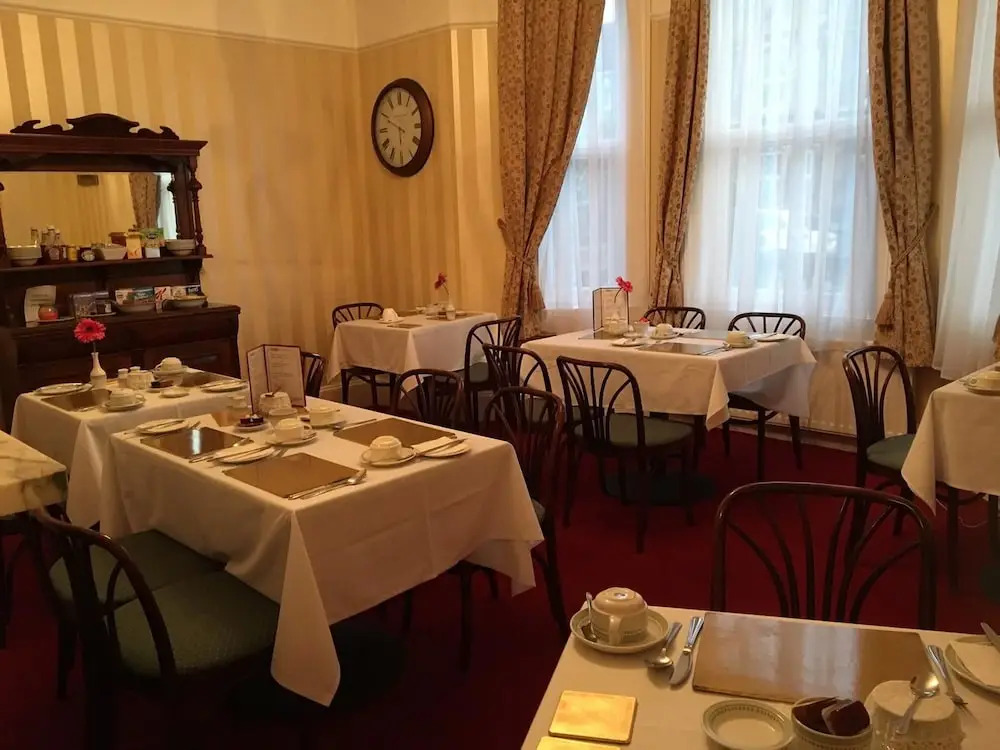 Avon Guesthouse