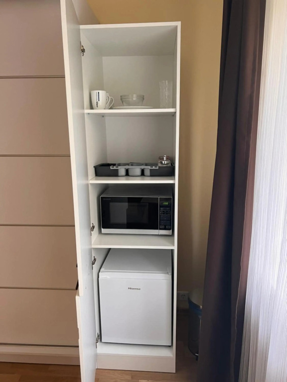 Private room, private bathroom, private entrance in private house