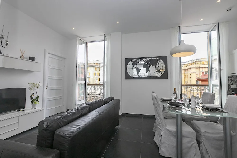 Homes in Genoa - Les Maisons de Genes