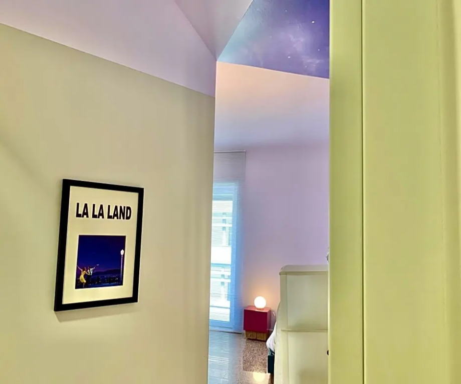 Red Carpet rooms