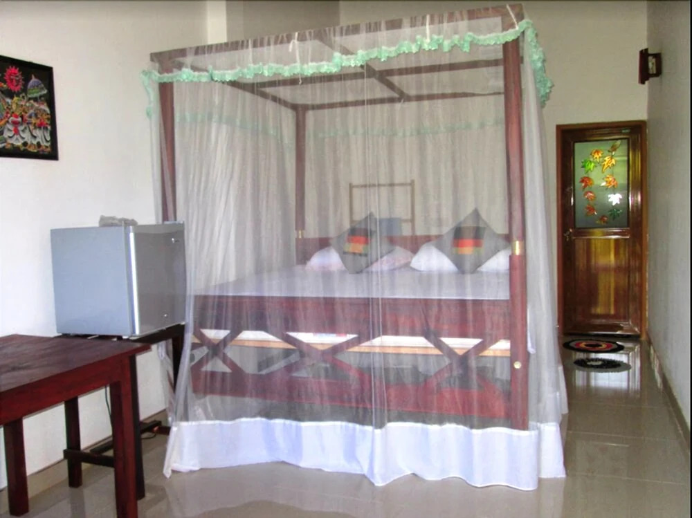 Yoho Villa Tropicana