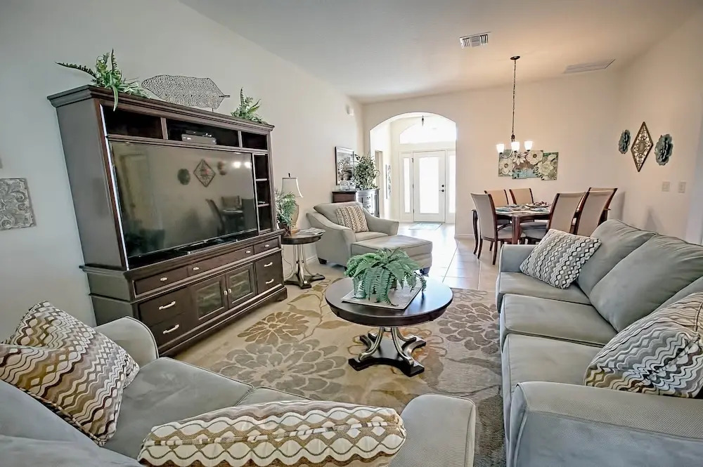 Yuma Place Home 3 Bedroom by The VIR Group