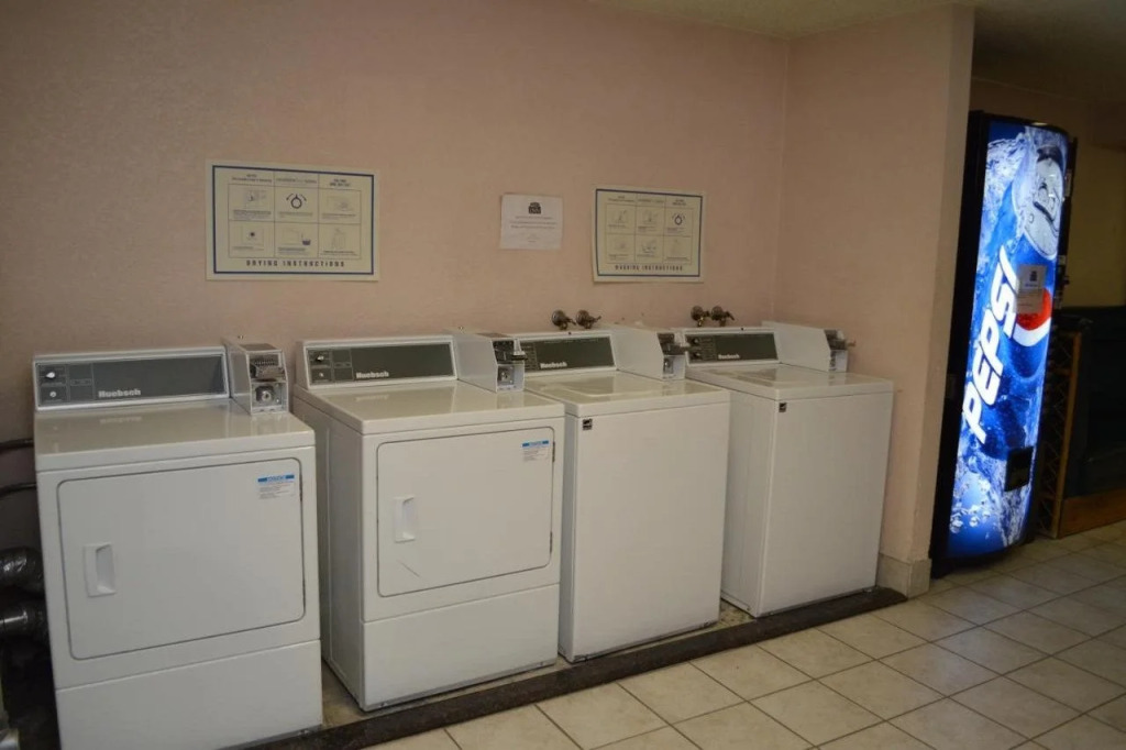 Ontario Airport Inn