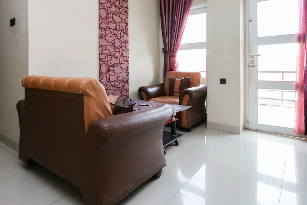 Airy Manggala Toddopuli Tujuh 7 Makassar