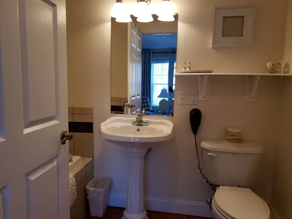 Elmere House Bed & Breakfast