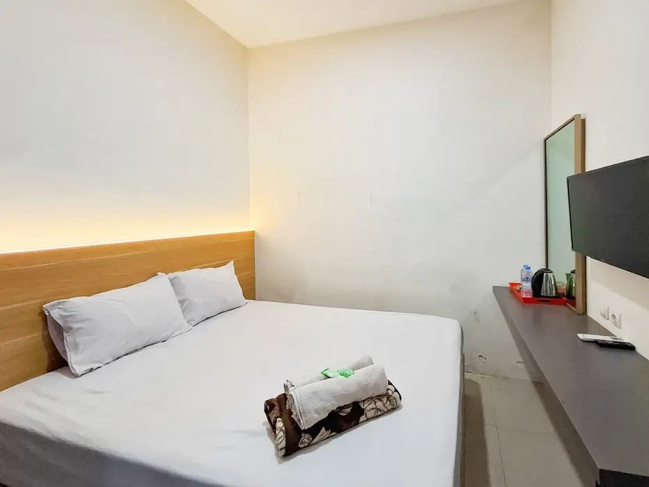 Hotel Djaya RedPartner near Alun Alun Nganjuk