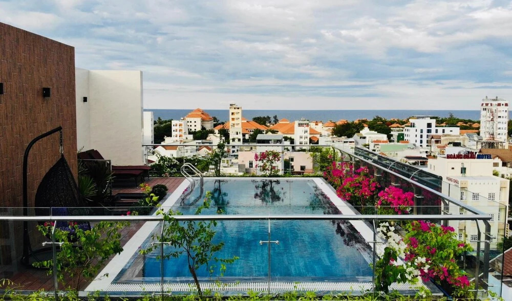 Hsuites Hotel and Apartment