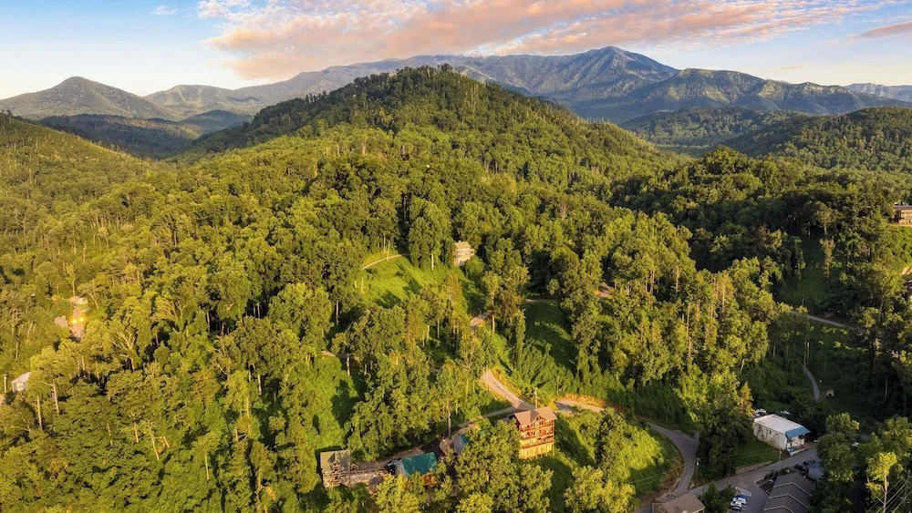 Sleeps 16 2 Cabins w/ Game Room, Hot Tub & Views Perfect & Perfect Too