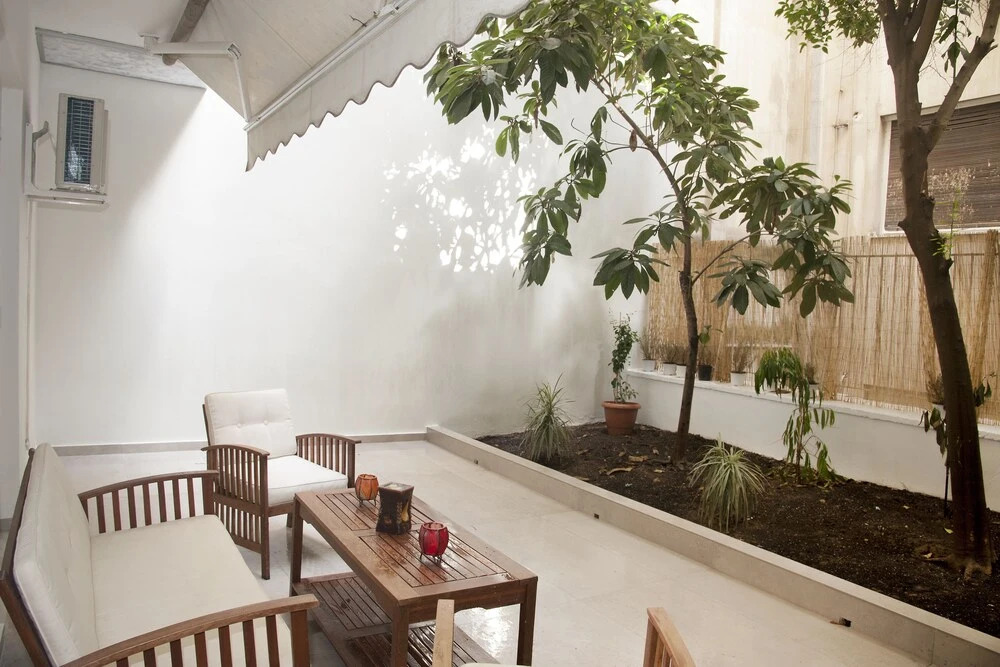 HiEnd Flat and Terrace Lower Gfloor