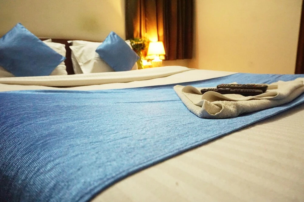 OYO 18454 Hallmark Inn Begumpet