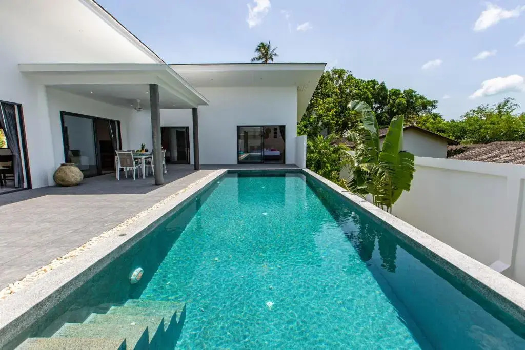 Villa Nirvana 3 Br, 500m from the beach