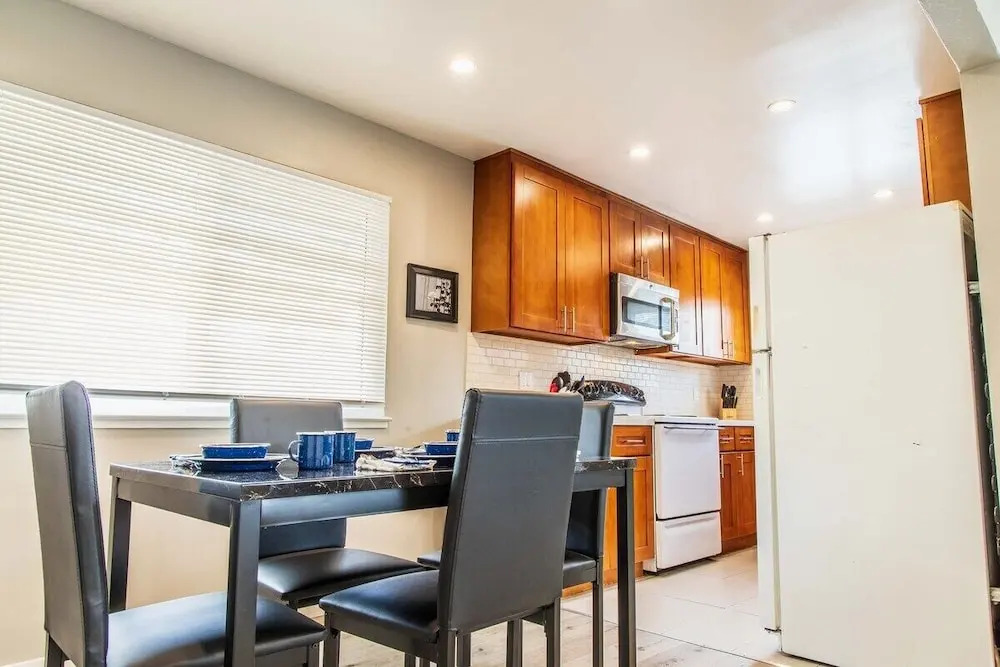 Updated 2 Bedroom in San Jose