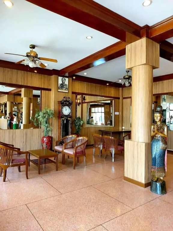 Suriwong Chumphon Hotel
