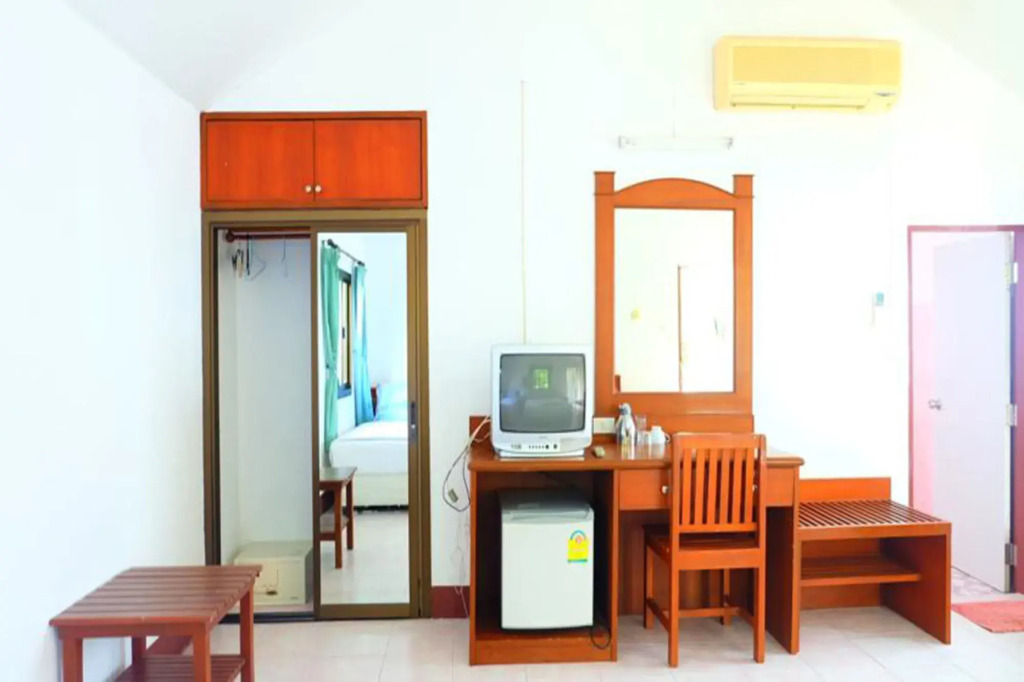 Bay Beach Resort