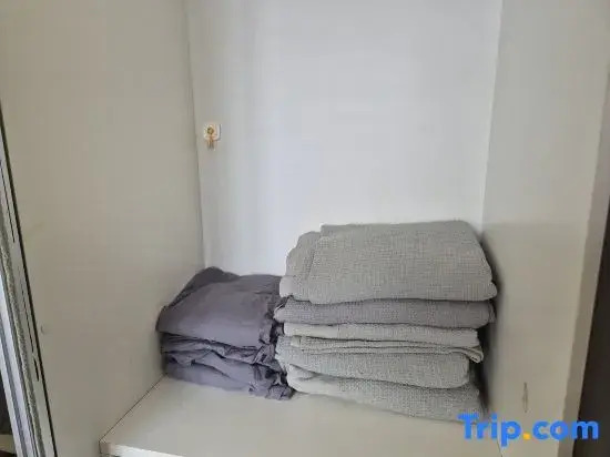 Up to 9pax, i-City i-Suite FREE WIFI 50"TV