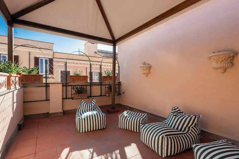 H77 Apartments - Maison DArt Collection