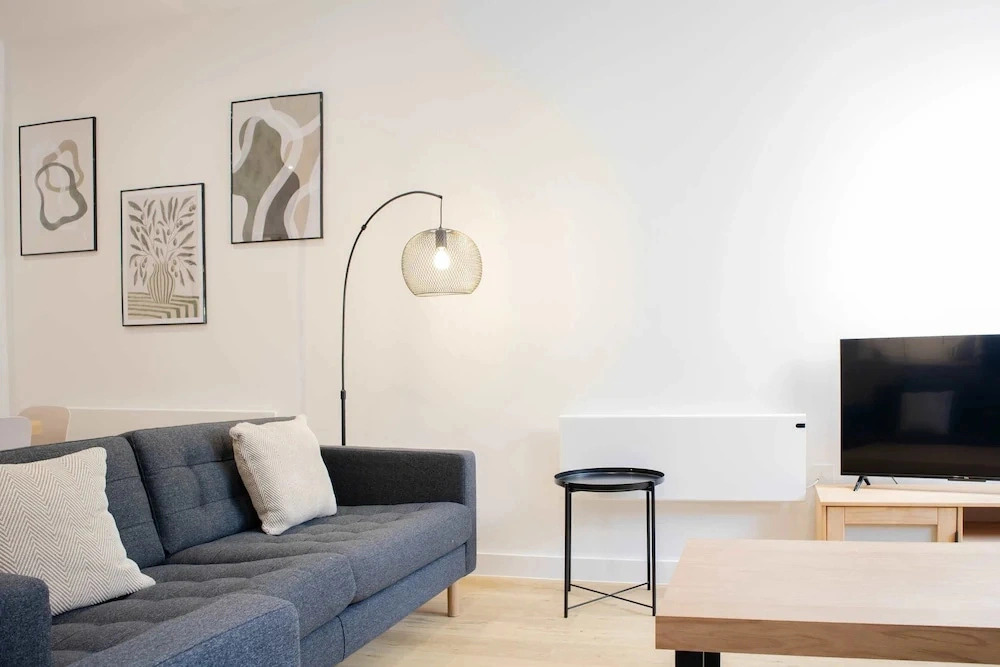 Modern 4-bed Apartment Leeds Business District
