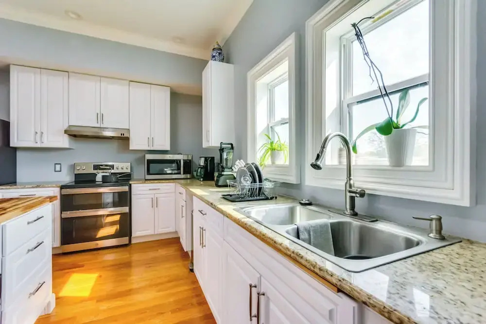 2 Mi to Little Rock River Market: Walkable Getaway
