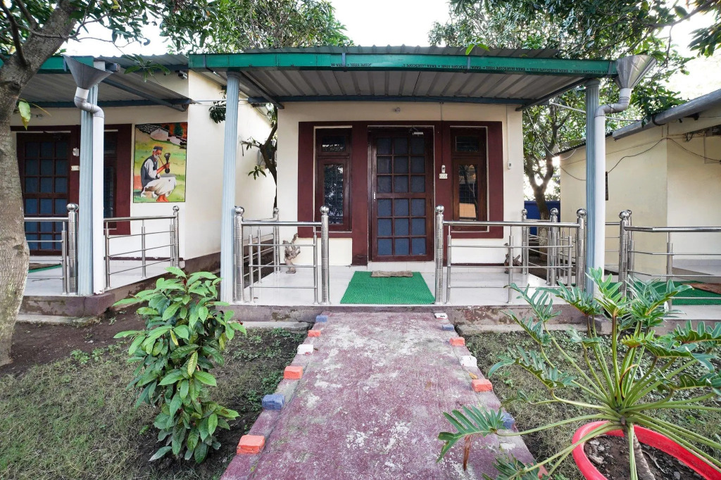 OYO 47629 Hotel Paawan Home Stay & Restaurant