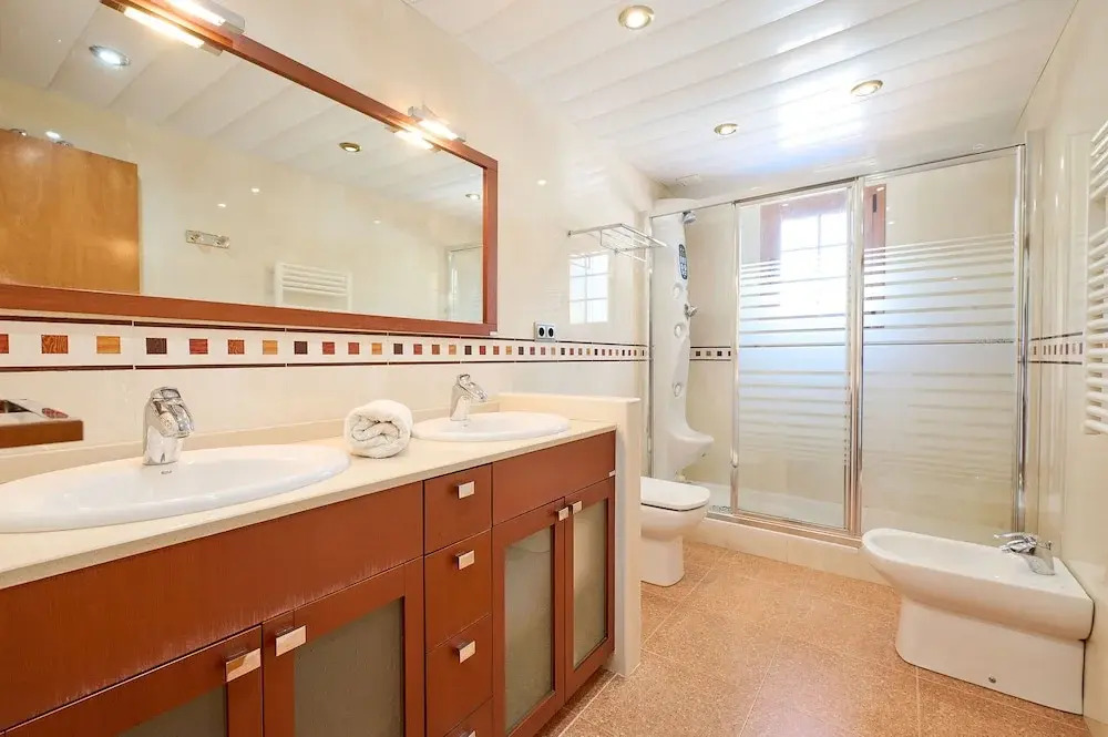 Marina in Blanes With 6 Bedrooms and 4 Bathrooms