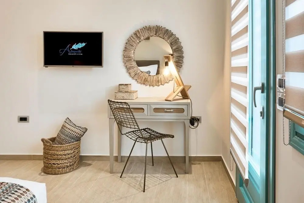 Almyriki Beach Villa