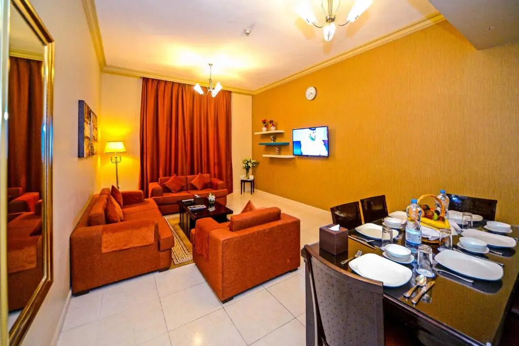 Exquisite Suite Minutes From Al Mamzar Beach
